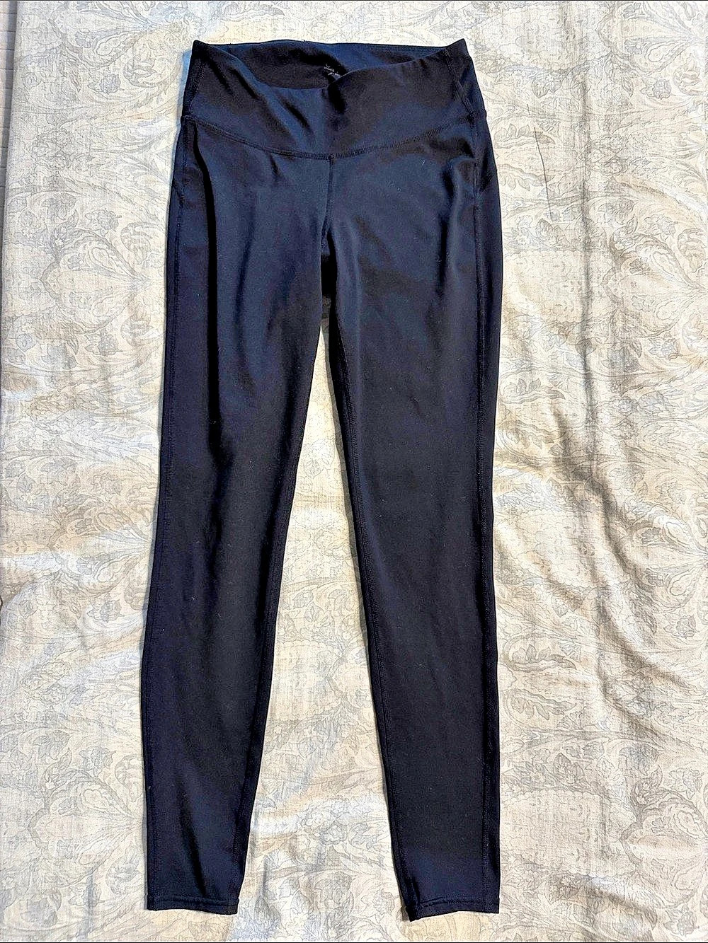 GapFit Women's Black Leggings Size Small Like New